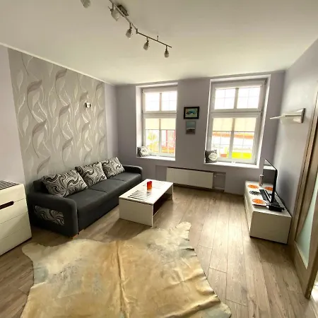 Gdańskie - - Długa Z Widokiem Na Ratusz I Nad Motławą *