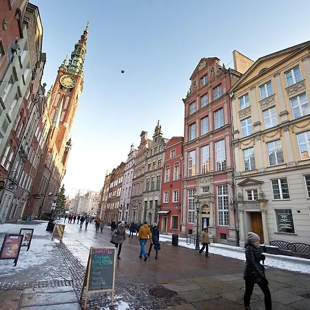 Gdanskie - - Dluga Z Widokiem Na Ratusz I Nad Motlawa * Gdansk