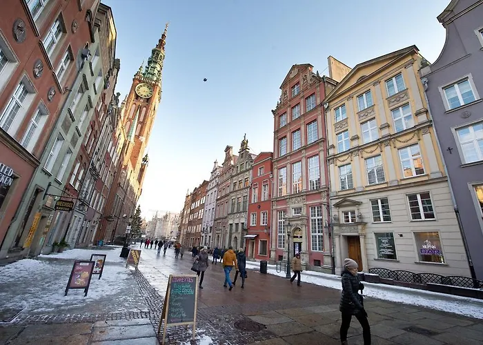 Gdanskie - - Dluga Z Widokiem Na Ratusz I Nad Motlawa * Gdańsk