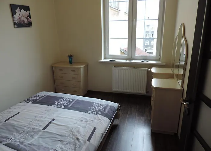 Gdanskie - - Dluga Z Widokiem Na Ratusz I Nad Motlawa * Gdansk