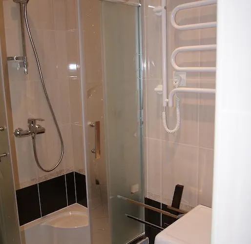 Gdanskie - - Dluga Z Widokiem Na Ratusz I Nad Motlawa Gdansk